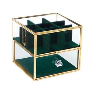 Boîte à bijoux élégante en velours et en verre, organisateur de luxe pour les accessoires féminins, cadeau - Product Image 1