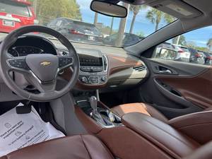 Chevrolet Malibu LT 2017 d'occasion propre - Product Image 4