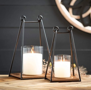 Candelero decorativo de metal de trabajo Premium para salas de estar modernas de estilo de granja con acabado rústico duradero - Product Image 2