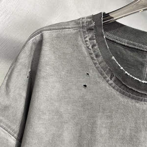 Épaule tombante personnalisée Vintage graphique vieilli coupe et coudre des patchs de broderie 100% coton imprimé coupe ample T-Shirt pour hommes - Product Image 3