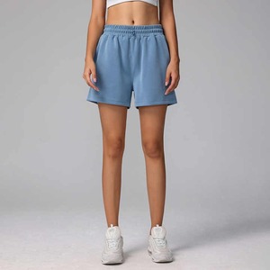 Short de yoga en tissu recyclé écologique taille haute avec fermeture élastique doux, durable et élégant en spandex/nylon motif solide - Product Image 1
