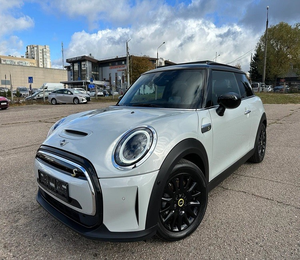 รถยนต์เมเน่ ฮัช ปี 2022 เกียร์อัตโนมัติ 2 ประตู 4 ที่นั่ง คุณสมบัติระดับพรีเมียม - Product Image 1