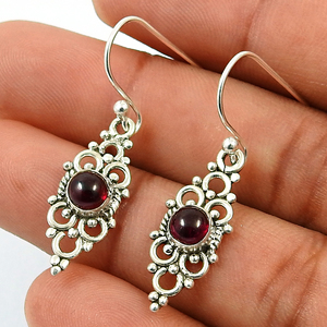 Boucle d'oreille grenat rouge au design exclusif Boucles d'oreilles en argent sterling 925 avec pierres précieuses naturelles et aspect artisanal Fournisseurs de bijoux faits à la main - Product Image 2
