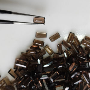 ควอตซ์สโมคกี้ธรรมชาติ 6x3 มม. ทรงบาแกตต์เจียระไนแบบสเต็ปคัท คุณภาพดีที่สุด สำหรับทำเครื่องประดับ - Product Image 2