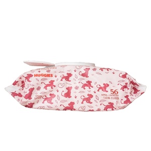 Lingettes pour bébé parfumées Huggies Nourish, 2 paquets à bouton-poussoir (112 lingettes au total) - Product Image 1