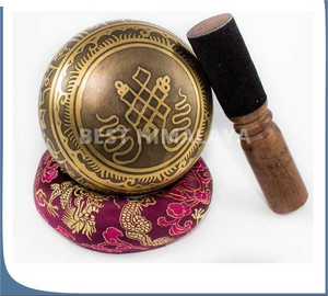 Bols chantants de méditation en laiton sculpté exquis Chakra gravé 'Om Inside' pour la méditation profonde et l'alignement - Product Image 3