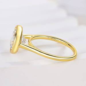 Anillo de plata de ley 925 con circonita cúbica de corte redondo de 8.5 mm, diseño minimalista solitario - Product Image 4