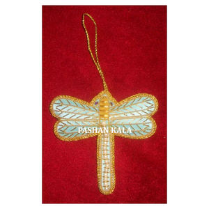 Belle décoration de sapin de Noël en forme de papillon, brodée à la main avec des fils zari, article pour la décoration suspendue de Noël, exportation et importation - Product Image 1