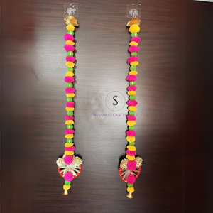 Belles guirlandes de créateurs guirlandes de pompons guirlandes de fleurs faites à la main pour la fête de mariage et les guirlandes de décoration Haldi, Mehndi, Sangeet - Product Image 2