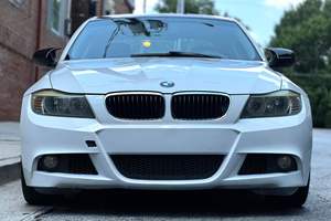 BMW 335D berline d'occasion 2010, conduite à gauche/droite - Product Image 5