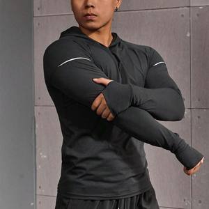 Wholesale <b>Gym</b> Fitness Men Letter Graphic Raglan Sleeve Hooded Sports <b>Hoodie</b> - Product Image 2