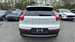 V-o-l-v-o Xc-40 2019 Automático T5 Momentum Sport Utility 4d - Product Image 3