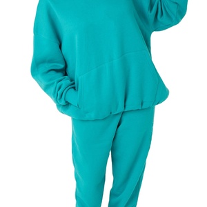 Conjunto de chándal de lana de gran tamaño esencial de 2 piezas Baltic de diseño único para mujer Sudadera con capucha y pantalones de chándal para mujer Conjunto de chándal de 2 piezas - Product Image 2