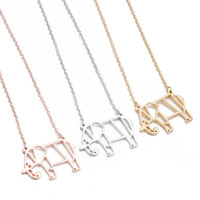 Collier avec pendentif animal géométrique en acier inoxydable personnalisé, bijoux en gros