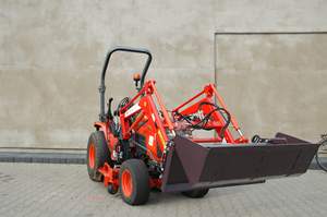 Tracteur Kubota BX25D d'occasion à prix d'usine avec tondeuse et chargeur frontal et arrière, vente de machines Fairy propres - Composants principaux inclus - Product Image 5