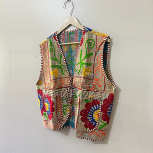 Gilets faits à la main à motif personnalisé Vêtements d'affaires et de mariage essentiels Gilets faits à la main de qualité exportée - Product Image 2