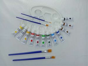 Ensemble de peinture à l'aquarelle de 17 pièces avec 12 peintures lavables non toxiques, 4 pinceaux et 1 palette - Product Image 2