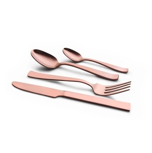 Ensemble de couverts en acier inoxydable de luxe fini en or que vous pouvez tenir, durabilité à laquelle vous pouvez faire confiance, style qui ne s'estompe jamais - Product Image 5