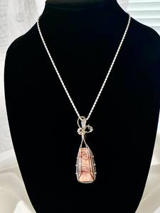 Collar con colgante de caramelo de algodón melocotón de ágata mexicana en plata de ley, joyería artesanal única hecha a mano de EE. UU. - Product Image 3