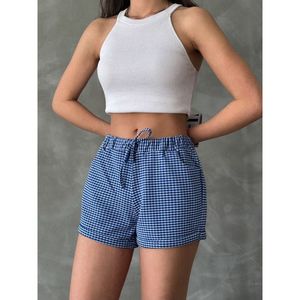 Shorts en polyester jacquard à carreaux miniatures pour femmes Topshow, couleur bleu sax vibrant, pour les commandes en gros, élégants et confortables - Product Image 2