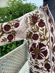 Vêtements pour femmes belle veste en velours avec broderie à motif floral veste Suzani pour fille de travail pour veste de fête - Product Image 3