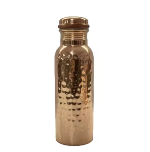 Nueva botella de agua de cobre altamente exigente Diseño martillado único Botellas de agua de cobre puro Suministros a granel Tendencia superior - Product Image 6