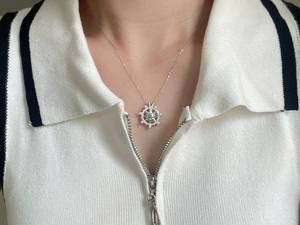 สร้อยเพชรมอยส์ซอไนต์สีเทาแบบ1.0CT สำหรับผู้หญิงจี้สร้อยคอเงินสเตอร์ลิงดีไซน์ท้องฟ้าสำหรับเป็นของขวัญเครื่องประดับทรงกลมเมอร์รี่โกลด์สำหรับผู้หญิง - Product Image 4