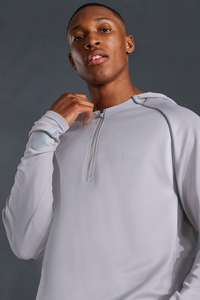 เสื้อกีฬาลำลองคอกลมผู้ชายชุดฟุตบอลน้ำหนักเบามีลายแขนสั้น OEM & ODM สำหรับแฟนๆและผู้เล่น - Product Image 6