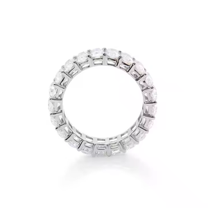 Anillo de piedra de moissanita de corte radiante Anillo de diamante moderno y de moda para su regalo de San Valentín - Product Image 6