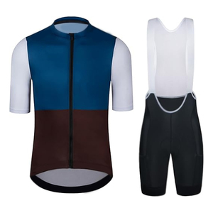 Pantalones cortos con pechera de secado rápido y mallas de ciclismo transpirables para hombre, conjunto de Jersey de verano de estilo informal, opciones de talla grande de Pakistán - Product Image 1