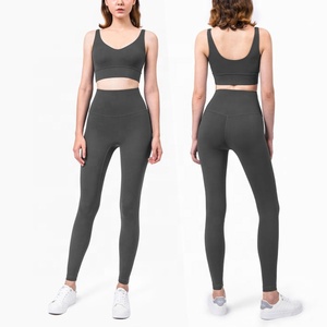 Premium Womens Active Wear Set 80% Nylon 20% Spandex Transpirable Tallas grandes Sujetador deportivo Pantalones OEM al por mayor Hecho en Pakistán - Product Image 5