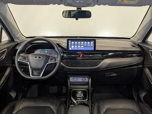 NEAT 2023,3e, Low Mileage Automatic Transmission <b>Panoramic</b> Sunroof LED lights LED Daytime - Product Image 2