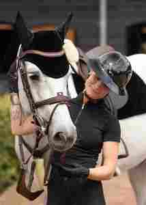 Bonnet d'oreille pour cheval de qualité supérieure, léger, respirant et lavable, prêt pour la compétition, bonnet d'oreille pour cheval en crochet, voile anti-mouches - Product Image 2