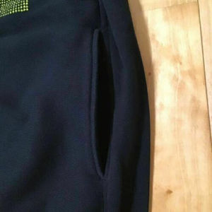 เสื้อฮู้ดดี้ผ้าเฟรนช์เทอร์รี่ทรงโอเวอร์ไซส์สไตล์วินเทจประดับคริสตัล ลวดลายย้อนยุค ล้างสีแบบแอซิดวอช สำหรับผู้ชาย ขายส่งเสื้อฮู้ดดี้เปล่า - Product Image 4