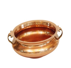 Maceta de Aluminio de Diseño Color Dorado con Urli Dorado Interior - Diseño Moderno y Duradero para Flores Artificiales de Hogar y Jardín - Product Image 5