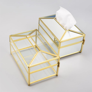 Boîte à mouchoirs en acrylique de luxe prix d'usine en gros article décoratif de salle de bain personnalisé fait à la main meilleure vente - Product Image 3