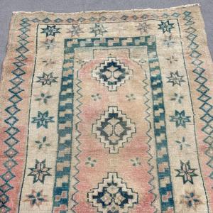 Alfombra Turca Vintage de 2.6x3.9 pies, Alfombra Pequeña de Lana Azul con Diseño de Camuflaje - Product Image 5