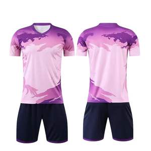 Personalizado de fútbol Jerseys Set Uniforme Chándal Desgaste Hecho en Pakistán - Product Image 3