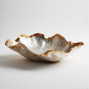 Juego de cuencos DynastyTray, cuenco artesanal de latón martillado, servicio de lujo hecho a mano para un comedor elegante y un encanto atemporal de mesa - Product Image 2