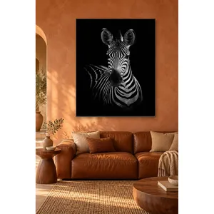 Portrait de zèbre noir et blanc sur fond noir, impression sur toile - Product Image 3