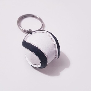 Nouvelle arrivée GAA Hurling Balls Porte-clés Meilleure qualité Logo personnalisé Sports irlandais Voiture de sport gaélique Sports à domicile Divertissement - Product Image 4