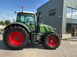 Trattore Agricolo <span class=keywords><strong>Fendt</strong></span> M704 Usato, 4WD, 110CV, Cabina Chiusa, Alta Qualità, per Lavori Pesanti in Campo - Product Image 2