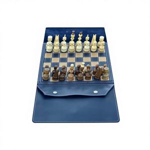 Juego de Backgammon de Cuero Suave, Plegable y Desmontable, para Viajes y Fiestas al Aire Libre, de AQDAS INDUSTRIES - Product Image 1