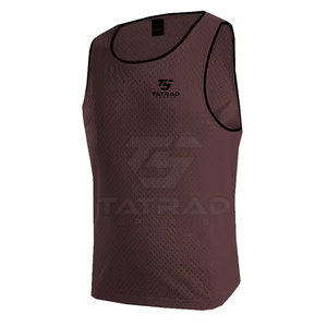 Tenue de football pour homme sur mesure de qualité supérieure, nouvelle arrivée, kit de football entièrement personnalisable, 100% polyester, léger, respirant, séchage rapide - Product Image 6
