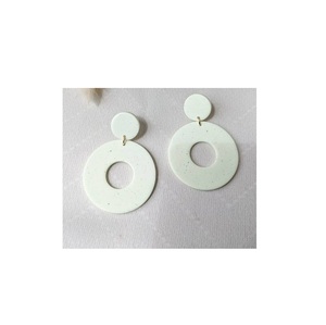 Productos más vendidos, pendientes personalizados de madera y resina epoxi, el mejor fabricante europeo y americano, joyería de moda de resina de madera - Product Image 3