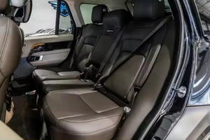 Limpiar 2024 L a n d R o v e r HSE - Product Image 3