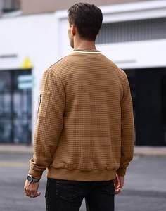 เสื้อแจ็คเก็ตวาร์ซิตี้ผู้ชาย คอตั้ง ผ้าขนสัตว์เคลือบบางเบา คุณภาพสูง ดีไซน์ทันสมัย ผลิตในปากีสถาน ปี 2024 สำหรับฤดูหนาว - Product Image 2