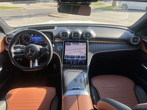 UTILISÉ LHD/RHD 2023 MERCEDES-B E N Z C300 - Product Image 2