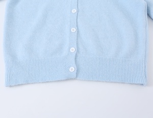 เสื้อคาร์ดิแกนไหมพรมคอปกติดกระดุม 3 สี สำหรับผู้หญิง สไตล์ลำลอง แฟชั่น แขนยาว สีพื้น - Product Image 4