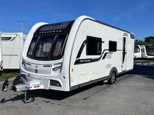 Caravanes de luxe pour familles, caravanes de voyage robustes, camping-cars d'aventure avec salle de bain, Australie - Product Image 1